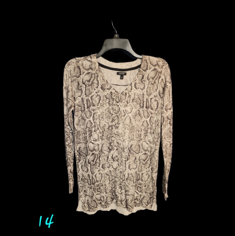 Apt 9 sweater